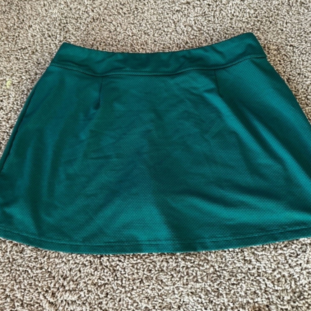 Reebok Green Skorts-Medium